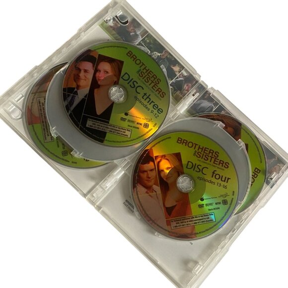Brothers And Sisters 6 Disc Set-The Complete First Season-GUC - Picture 4 of 7